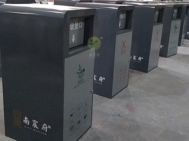 室外四種分類(lèi)推蓋垃圾桶-欣方圳戶(hù)外垃圾桶定制廠家