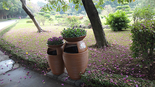  汕頭玻璃鋼花盆垃圾桶，點(diǎn)綴公園好環(huán)境。